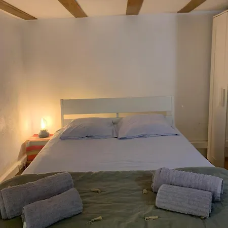 Un Joyau Caché Au Bord De La Casa vacanze *