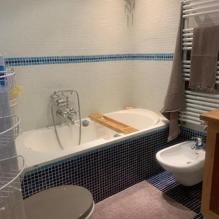 Un Joyau Caché Au Bord De La * Saint-Cyr-sur-Mer