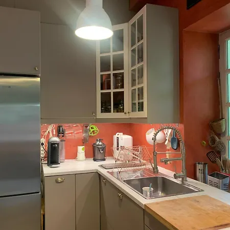 بيت للعطل Un Joyau Cache Au Bord De La