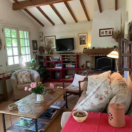 Un Joyau Cache Au Bord De La Saint-Cyr-sur-Mer